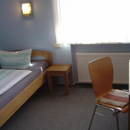 Hotel Garni Pension Ruth Mutterstadt Kültér fotó