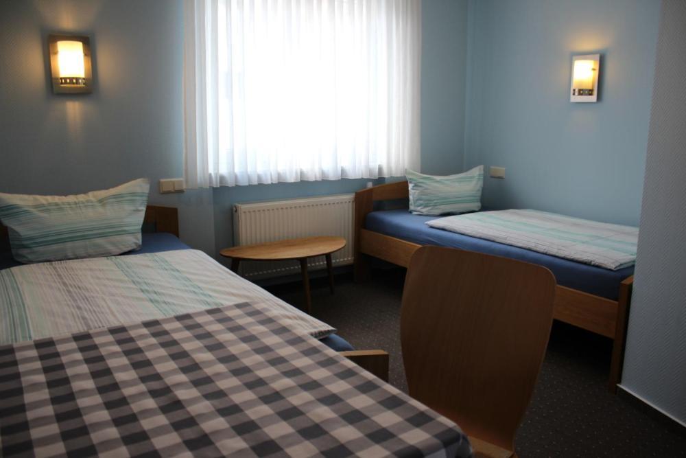 Hotel Garni Pension Ruth Mutterstadt Kültér fotó