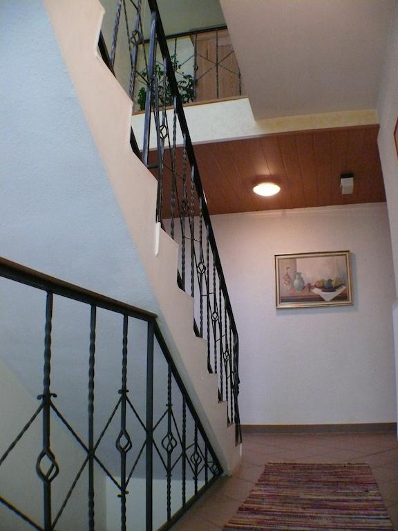 Hotel Garni Pension Ruth Mutterstadt Kültér fotó