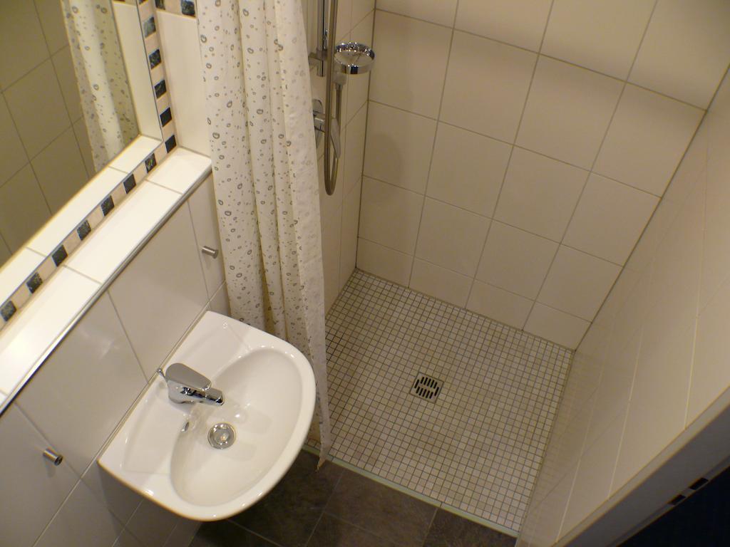 Hotel Garni Pension Ruth Mutterstadt Szoba fotó
